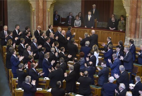 Újraválasztották Áder Jánost