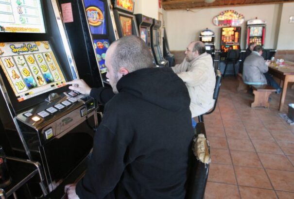 Betiltották a hazárdjátékokat Pozsonyban!