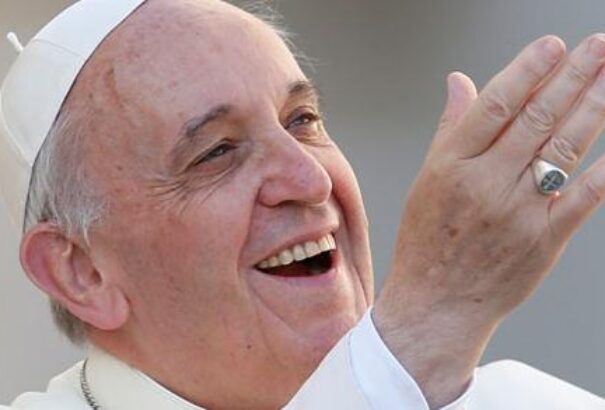 Ferenc a legnépszerűbb és egyben a legbíráltabb pápa