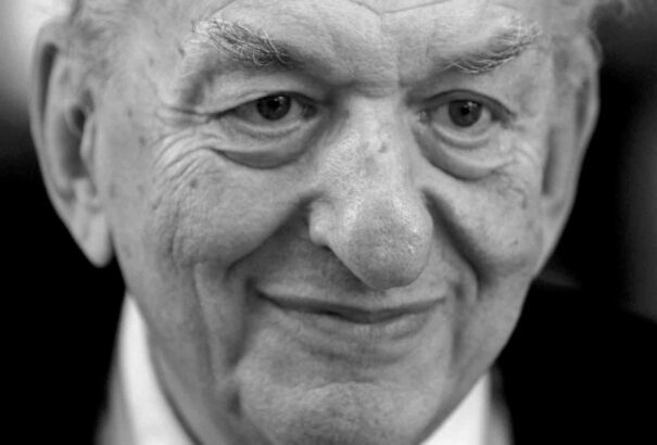 Elhunyt Oláh György Nobel-díjas kémikus