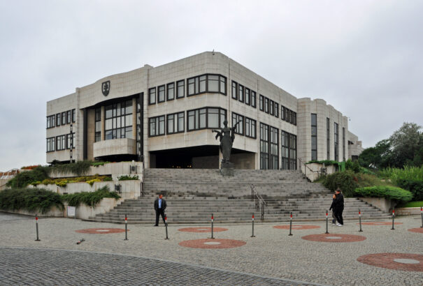 Szakemberek szerint mindkét javaslat alkalmas az amnesztiák eltörlésére