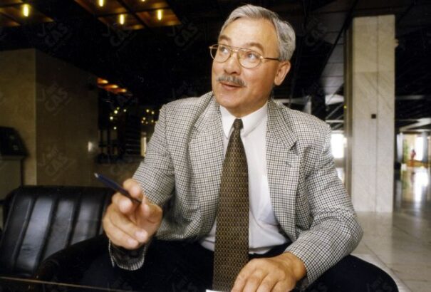 Eugen Korda: Cupernek felmondtak – későn