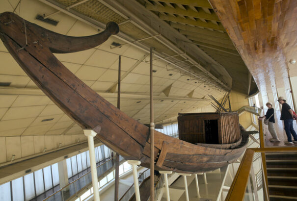 4500 éves 1264 darabból álló fáraói ereklyét restaurálnak Egyiptomban