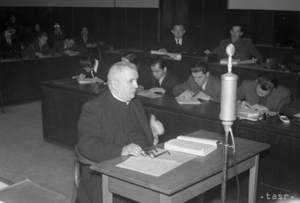 Egyedülálló fényképek kerültek elő Jozef Tiso bírósági tárgyalásáról