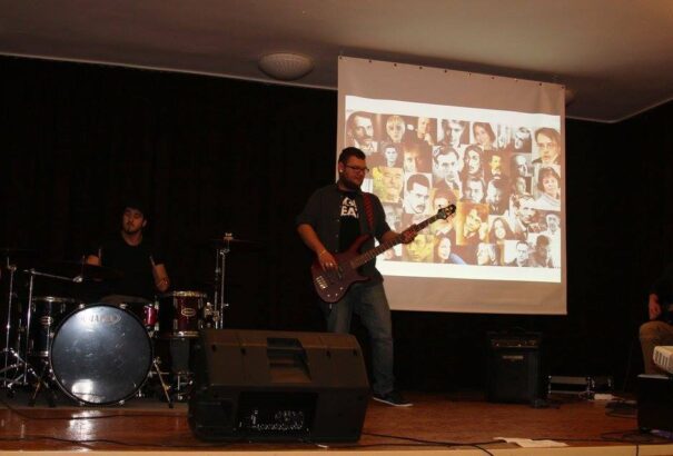 Versünneppel emlékeztek a költészet napjára Csiliznyáradon