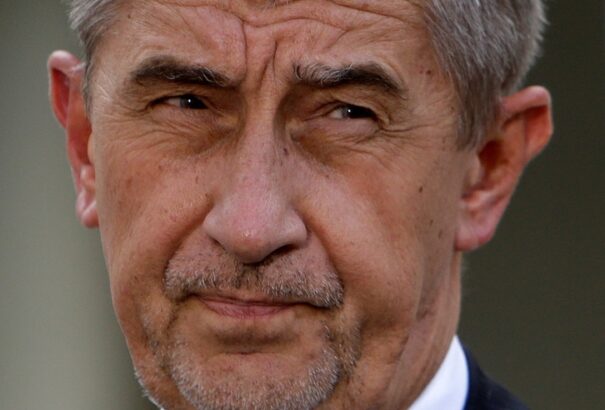 Ki érti ezt? Babiš váratlanul kiállt Sobotka mellett