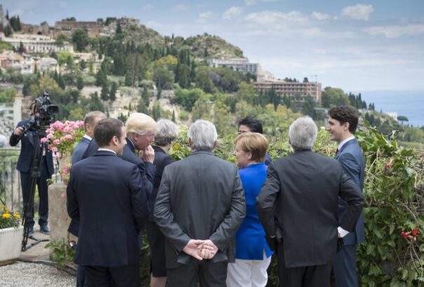 Nyaralásnak is beillene a G7-csúcs Taorminán (fotók, videó)