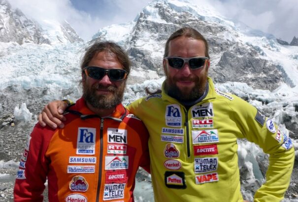 Elindult a Mount Everest csúcsára Klein Dávid és Suhajda Szilárd