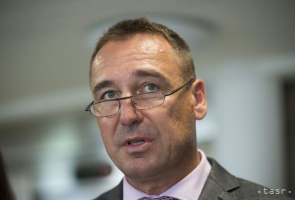 Roman Brecely távozik a #Sieť éléről