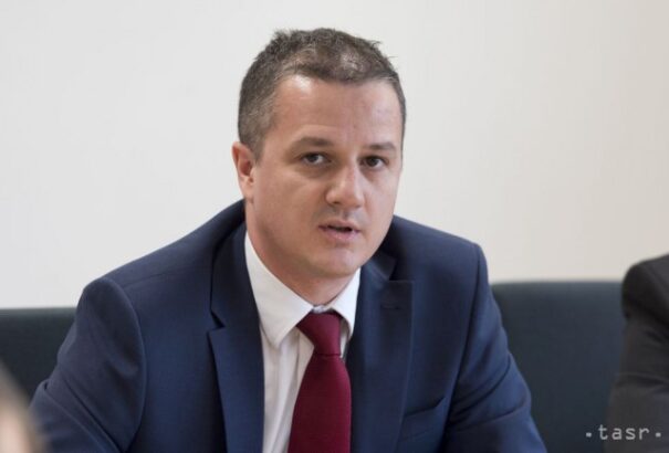 A Most-Híd Rigó Konrádot jelöli a Nagyszombati Megyei Önkormányzat élére