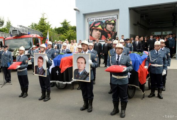 Így búcsúztatták a helikopter-balesetben elhunyt tűzoltókat