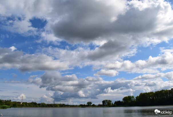 Változékony időnk lesz hétfőn, néhol esővel, zivatarral