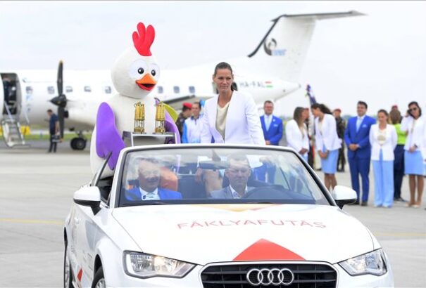 Megérkezett Győrbe a 14. nyári Európai Ifjúsági Olimpiai Fesztivál (EYOF) lángja