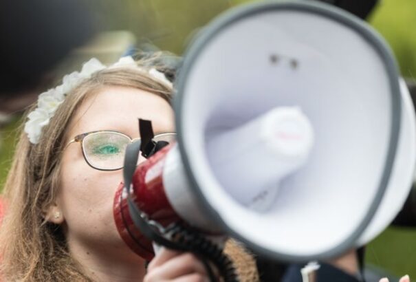 Jön az újabb korrupcióellenes menet. A diákok petíciót szerveznek 100 ezer aláírással
