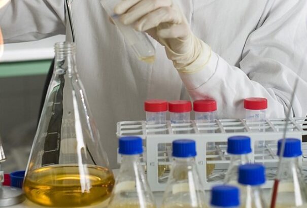 Már tesztelik az új, szuperbaktériumok elleni ultraerős antibiotikumot