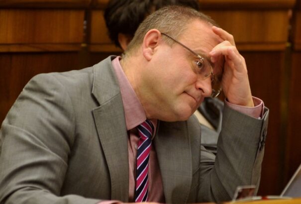 Jozef Mihál: Az állam többet keres a minimálbér emelésén, mint a munkás