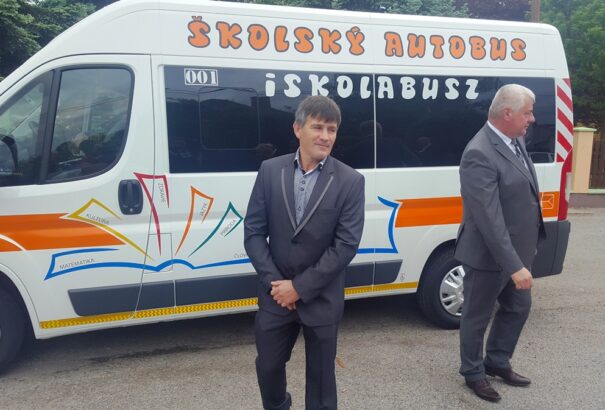 Asszimiláció iskolabusz-projektben. Magyar falvakból szállítják szlovák iskolába a gyerekeket Érsekék