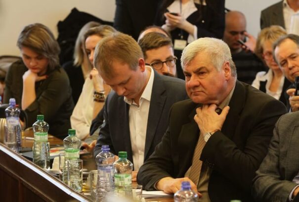 Túlárazott IT-projektek a közlekedési tárcánál