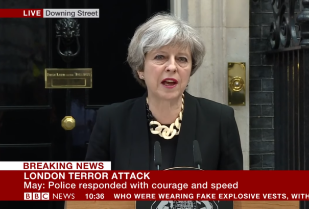 Theresa May: Ami sok, az sok!