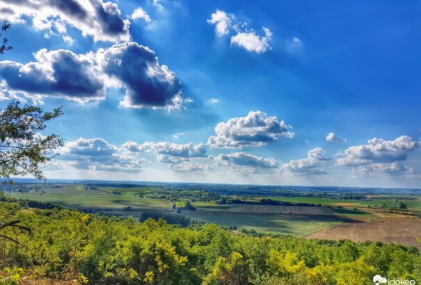 Többnyire napos, néhol közepesen felhős időre számíthatunk