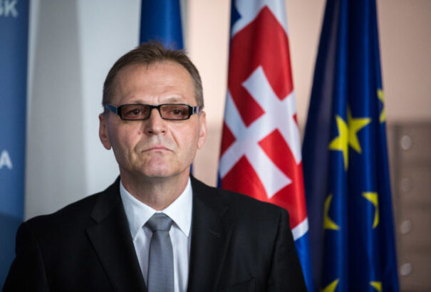 A titkosszolgálat vezetője bemutatta a SIS munkájáról készített jelentést