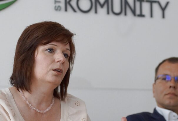 Kiss Beáta az MKP oktatásügyi stratégiájáról: Az állami iskolabusz nem magyar érdekeket szolgál