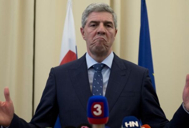 Nem a koalíciót, a Most-Hidat kényszerítette térdre a közmédia igazgatóválasztása