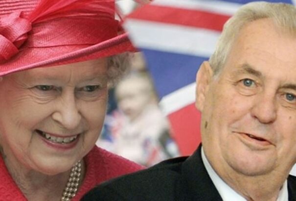 Zeman a királynővel találkozik. Vajon megzabolázza a brit etikett?