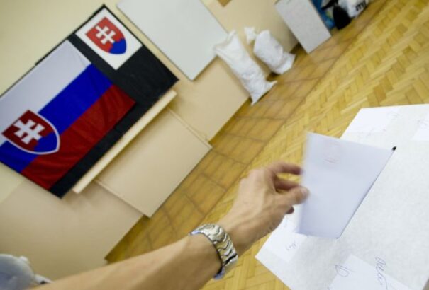 250 ezer eurót költhetnek kampányra a megyeelnök-jelöltek