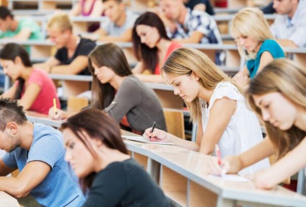 Veronika Remišová: Elhagyják a diákok az országot