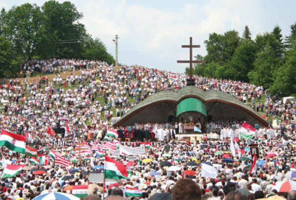 Csíksomlyói búcsú: Veres András püspök a viszálykodás megszüntetésére szólított fel