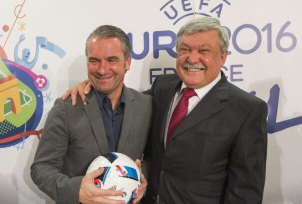 Bernd Storck kapott egy második esélyt a szövetségtől