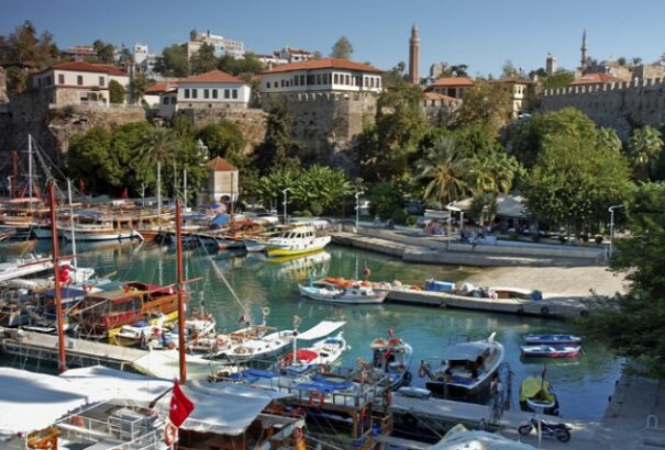 Csődbe ment az utazási iroda, szállás nélkül maradtak a magyar turisták Törökországban