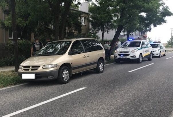 Migránsokkal teli autót fogtak Pozsony mellett
