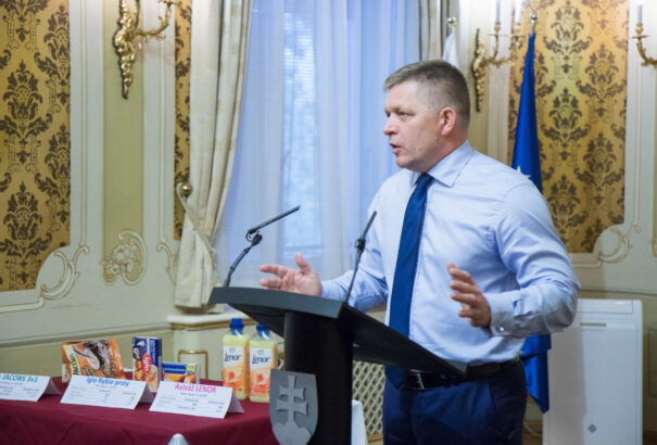 Fico kitiltaná a külföldi élelmiszert Szlovákiából a kettős minőség miatt