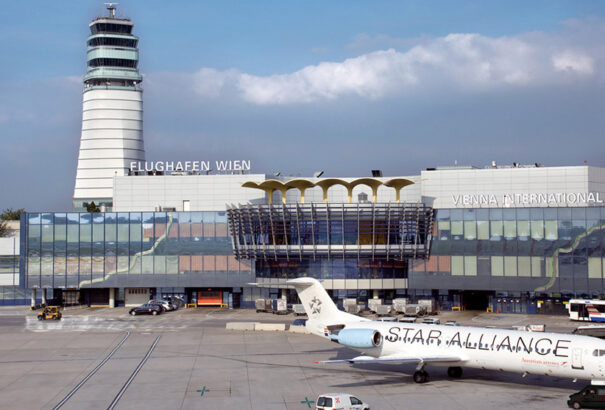Szlovákiai rendőrök ügyetlensége miatt leállt a schwechati reptér