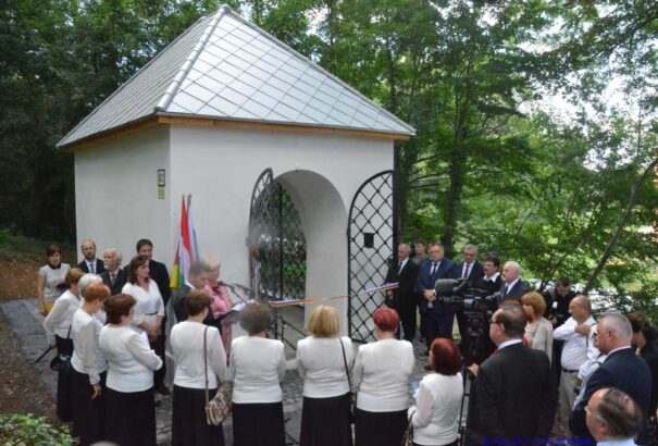 Átadták Losoncon a felújított Ráday-kriptát – Beszámoló és képriport