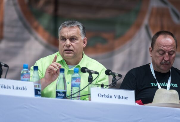 Orbán Tusványoson: Varsó, Prága, Pozsony és Budapest egy hangon beszél