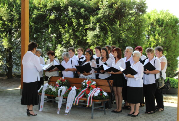 Három község rendkívüli együttműködésének szimbóluma a Gyöngykoszorú népdalkör