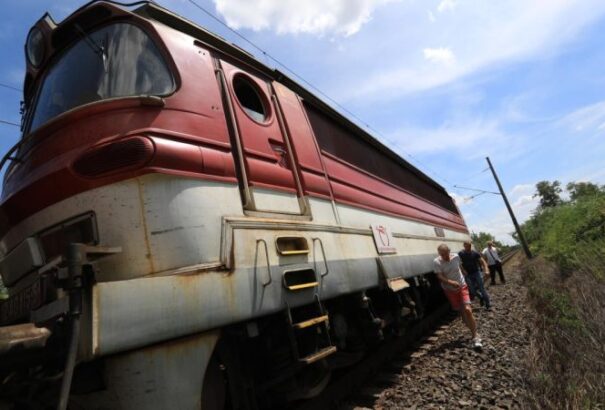 Két mozdony is meghibásodott a Pozsonyból induló gyorsvonaton