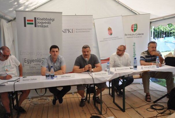 Berényi Tusnádfürdőn: 50-80 ezer aláírást gyűjthetünk össze Felvidéken az őshonos kisebbségek védelmére