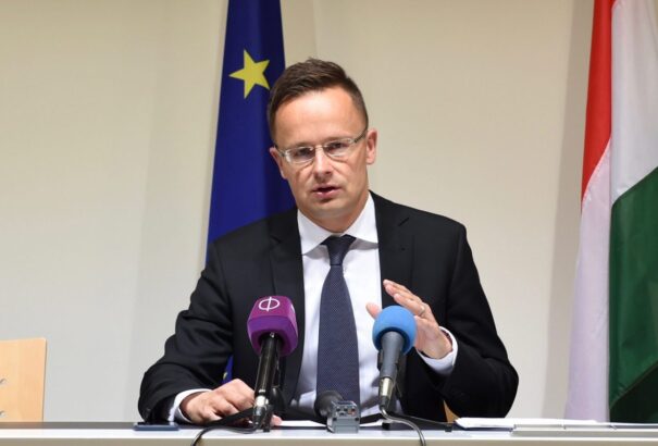 Szijjártó: a V4 sosem volt ennyire erős és hatékony, mint most