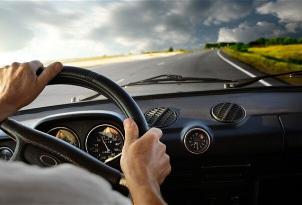 Megbízható tippek arra, hogyan maradjunk frissek a volán mögött