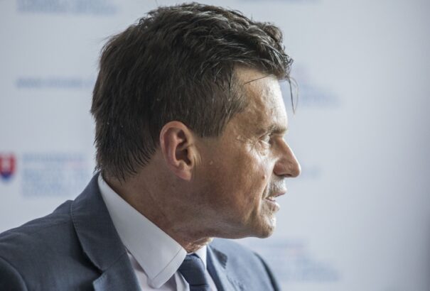 Peter Plavčan lemondott