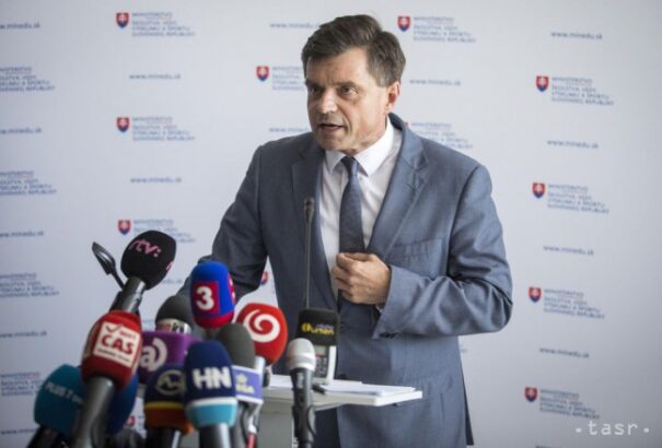 Plavčan: remélem folytatódik a tanárok béremelése