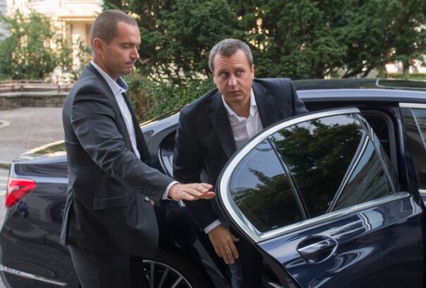 Nézze meg, mit követel Danko partnereitől. Ha elutasítják, az SNS megbuktatja a kormányt