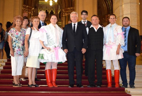 Nemzetrészünk képviseletében az Országházban