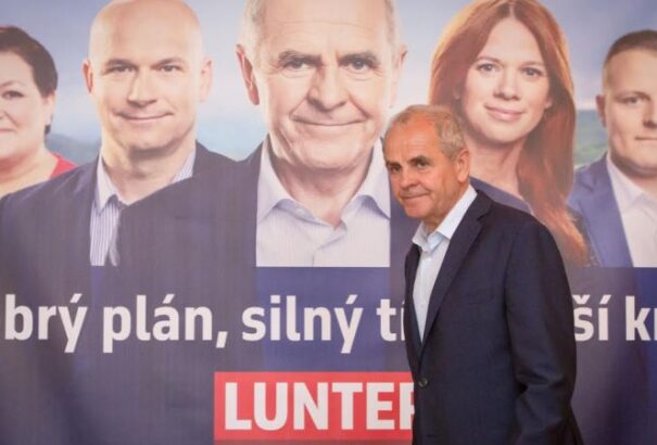 Dag Daniš: Fico Mečiar helyett már Dzurindára hajaz