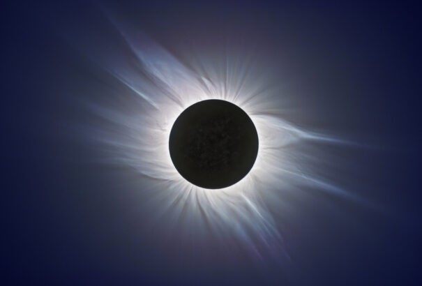 Így még biztosan nem látta a teljes napfogyatkozást (videó)