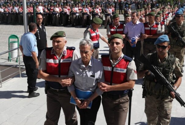 Elkezdődött a török puccskísérlet utáni legnagyobb per